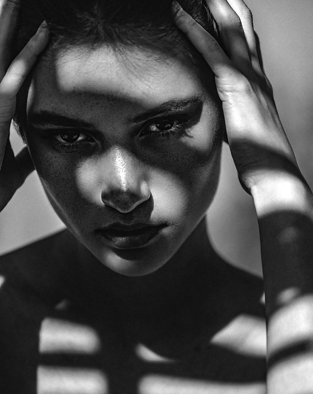 Elizabeth Elam in black and white