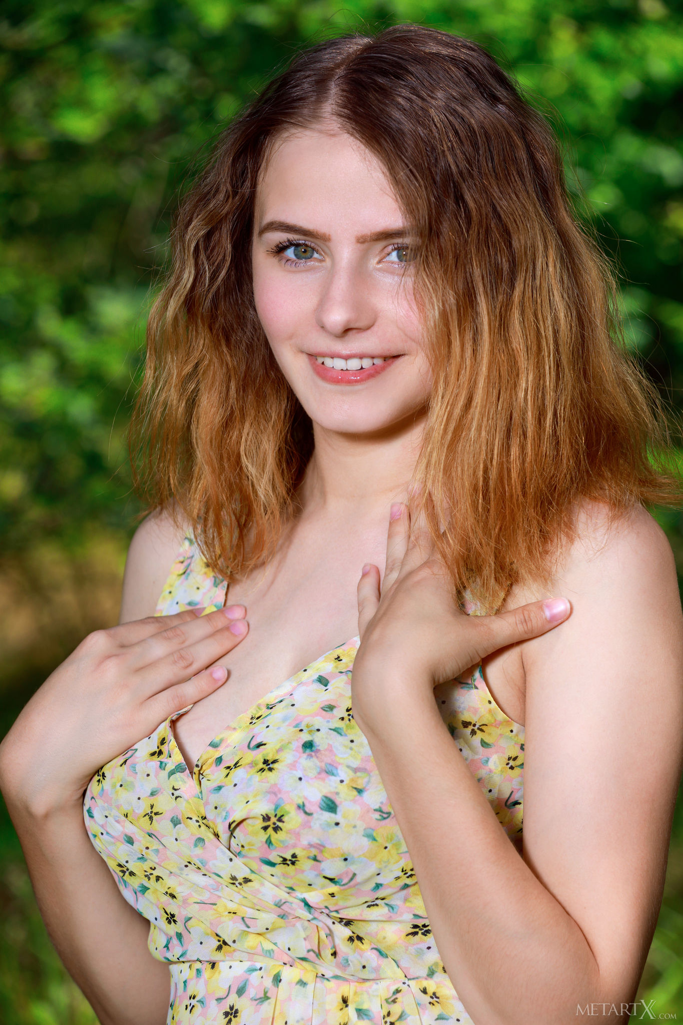 Dakota Pink With Stunning Big Breasts