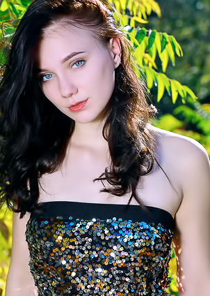 Polly Pure Kicks Off Her High Heels And Panties