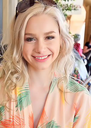 FTV Scarlett Peeing In Cafe