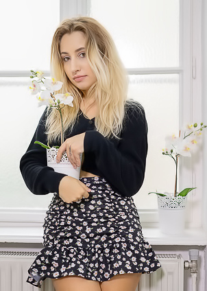 Blond Sweetheart Francheska