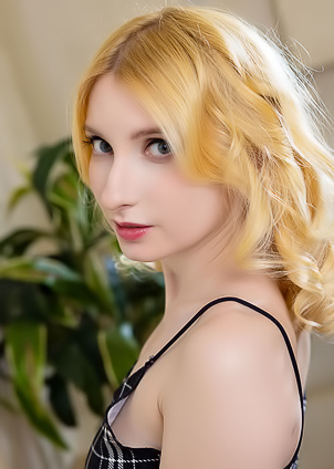 Minnie Lighter Squeezing Her Gorgeous Breasts Sensuously