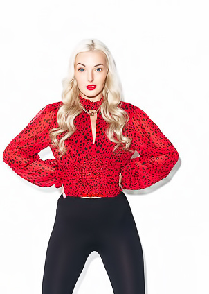 Sasha Kray And Lovita Fate Licking Pussy And Uses Strapon To Fuck