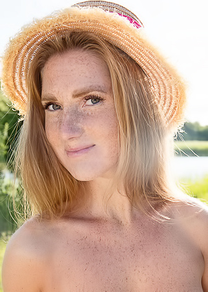 Tanned Pussy Pics - Lera F