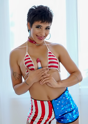 Brooklyn Gray In Naughty Patriotic Fuck Sesh