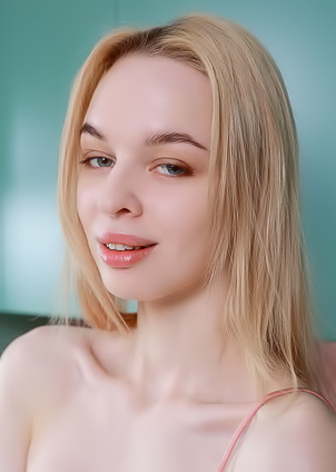Elfiolla Her Perky Breasts And Perfect Bottom An Invigorating Sight