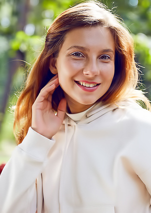 Belka Her Gorgeous Big Breasts Jiggling In The Sunshine