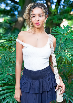 Latino Sex Bomb Valery Ponce