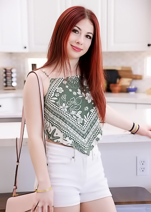 So Hot Redhead Beauty Poppy Applegate