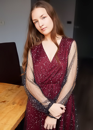 Bellaria Alluring Pussy Spread And Natural Beauty In An Artistic Set
