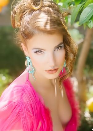 La Sirena 69 Removes Her Pink Lingerie, Revealing Naughty Delights